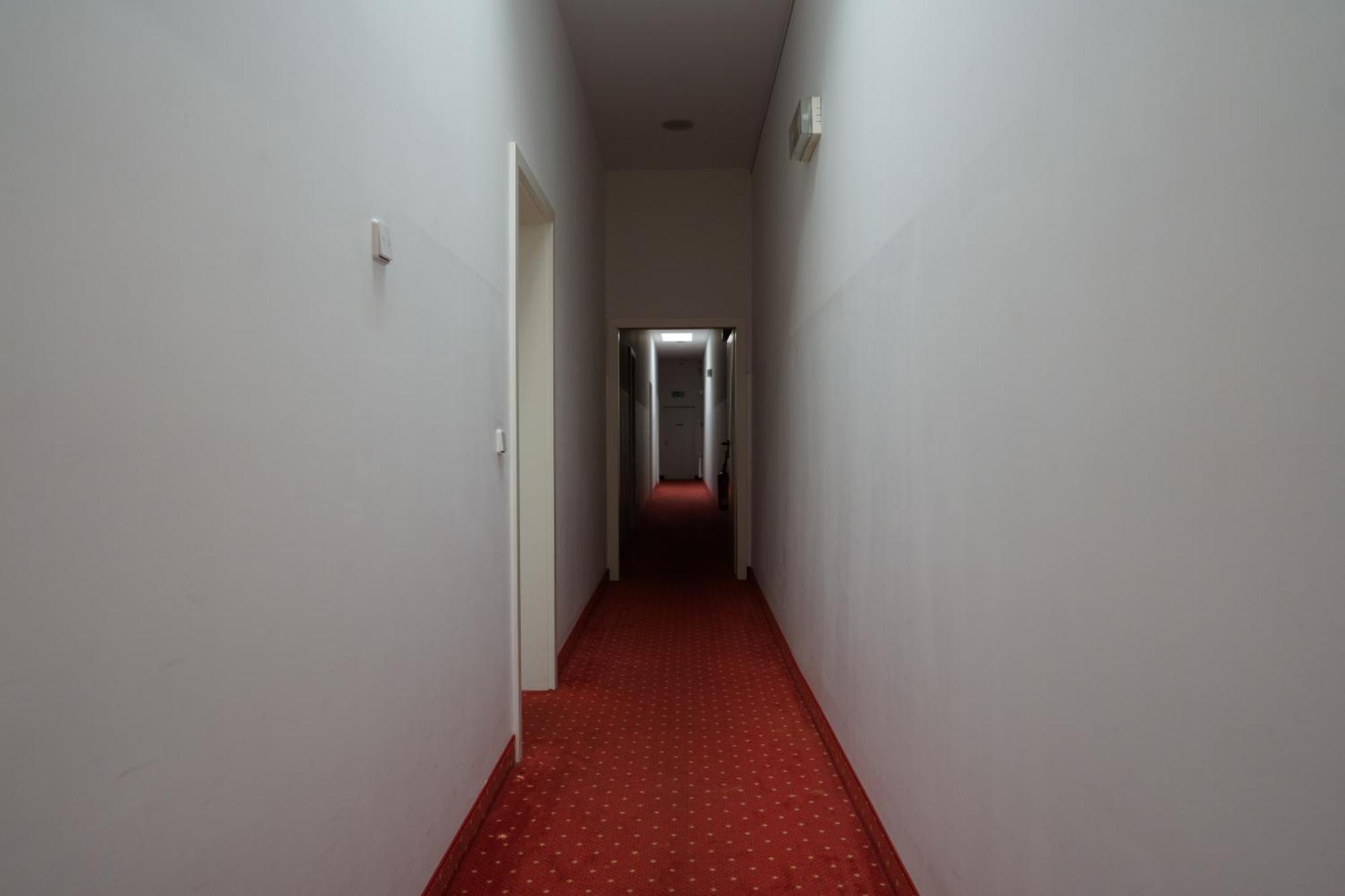 Ambert Hotel